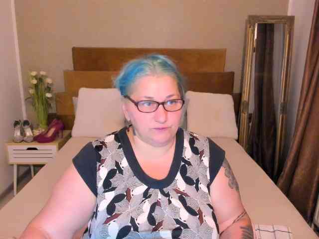 SweetBoobsM webcam