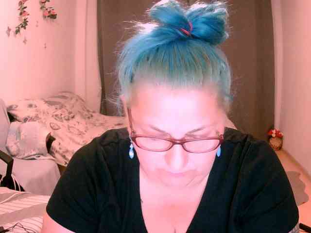 SweetBoobsM webcam