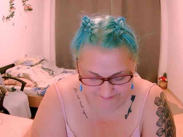 SweetBoobsM webcam