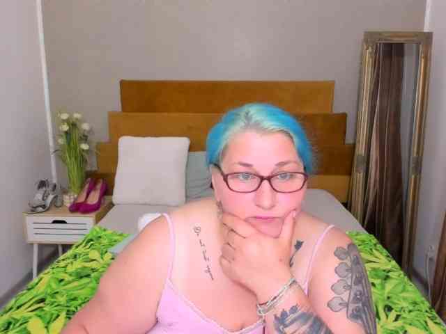 SweetBoobsM