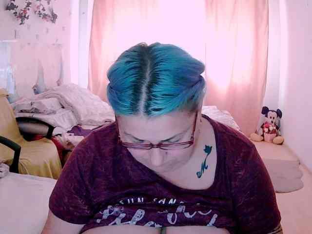 SweetBoobsM webcam