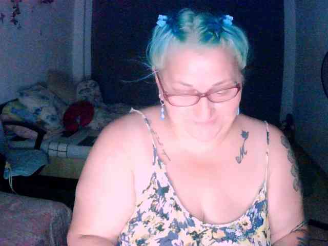 SweetBoobsM webcam