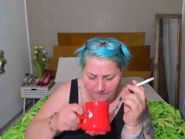 SweetBoobsM webcam