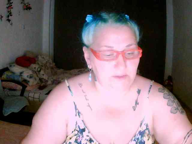 SweetBoobsM webcam