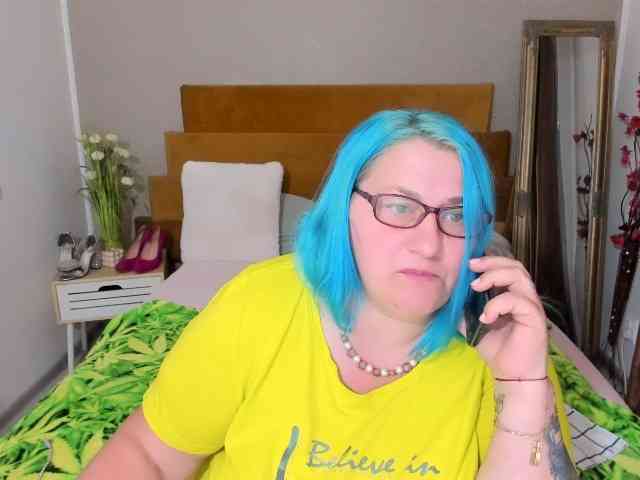 SweetBoobsM webcam