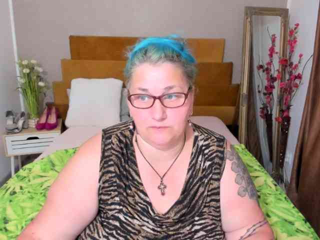 SweetBoobsM webcam