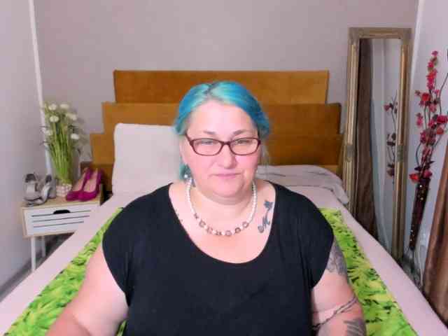 SweetBoobsM webcam