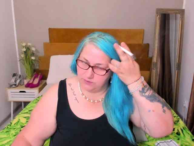 SweetBoobsM webcam
