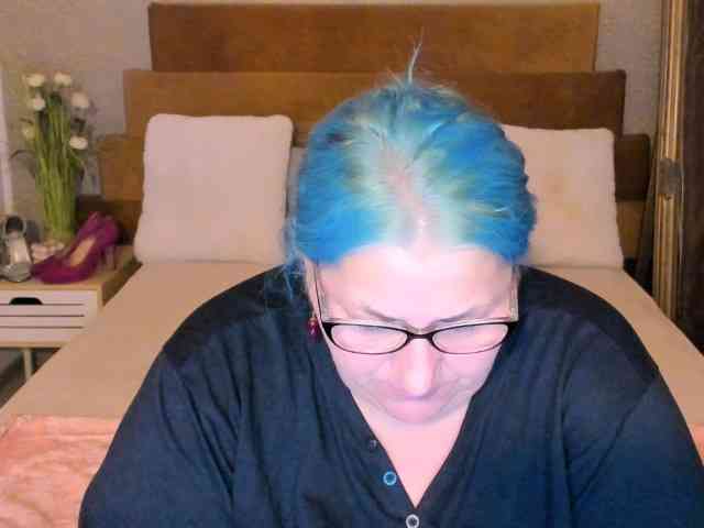 SweetBoobsM webcam