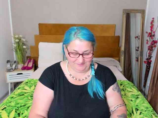 SweetBoobsM webcam