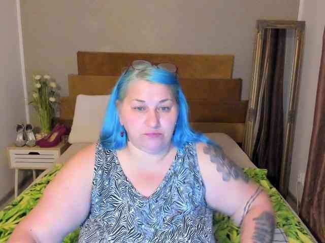SweetBoobsM webcam