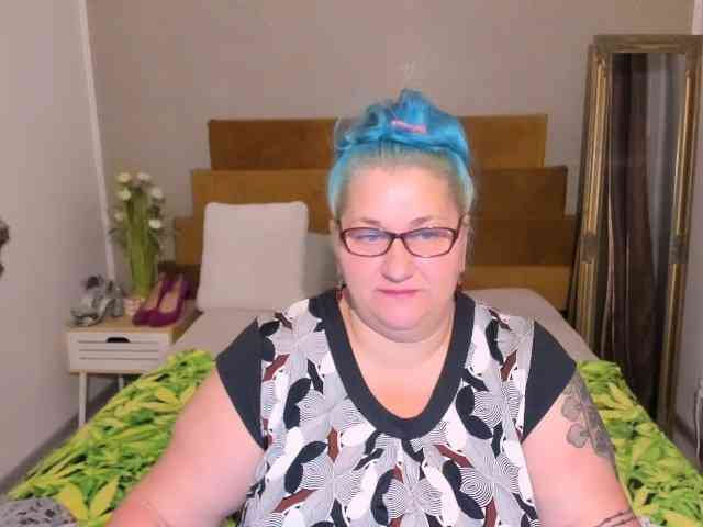 SweetBoobsM webcam