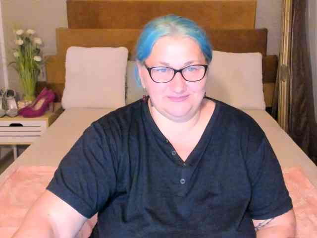 SweetBoobsM webcam