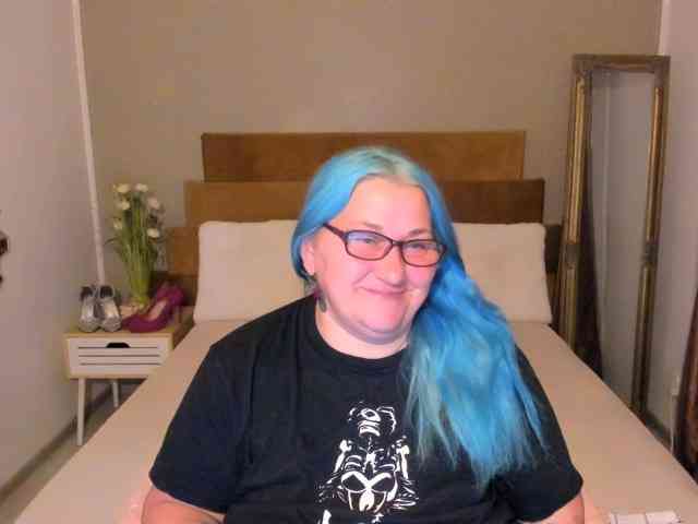 SweetBoobsM webcam