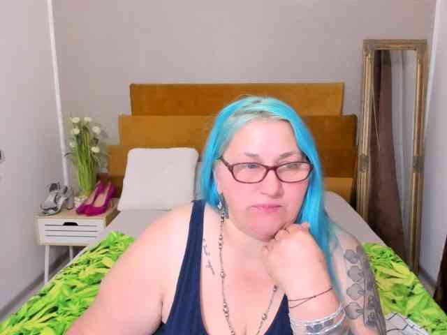 SweetBoobsM webcam