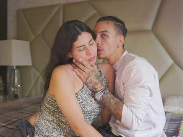 Be-Curiouss live cam on BongaCams