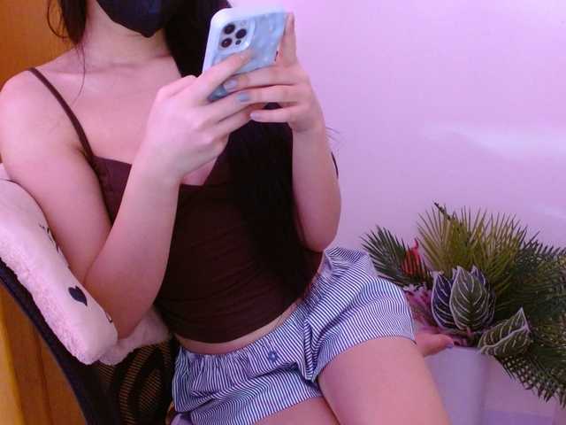 Bora2025 live cam on BongaCams