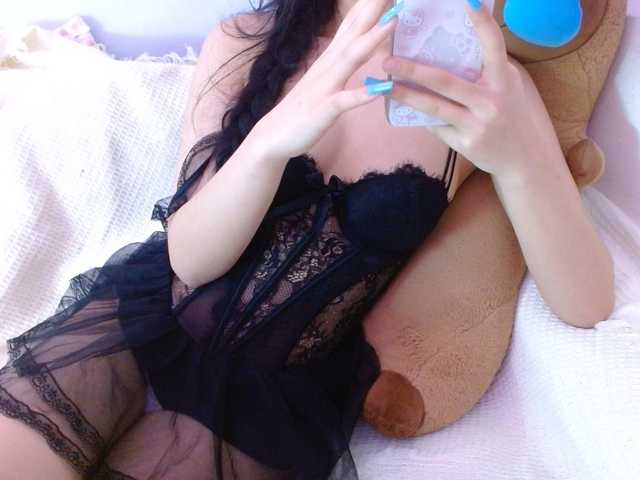 Bora2025 live cam on BongaCams