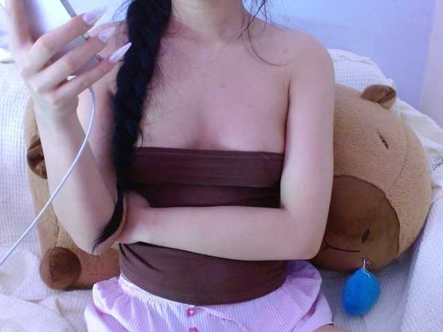 Bora2025 live cam on BongaCams