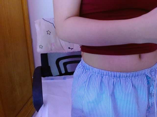 Bora2025 live cam on BongaCams