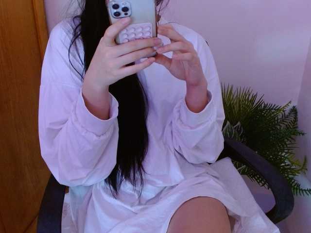 Bora2025 live cam on BongaCams