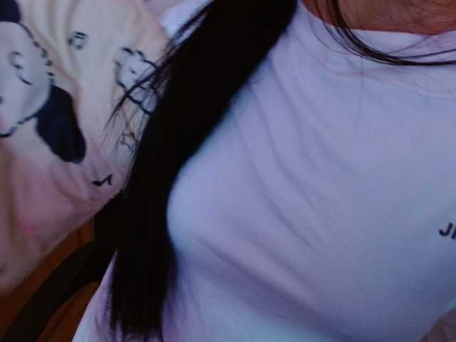 Bora2025 live cam on BongaCams