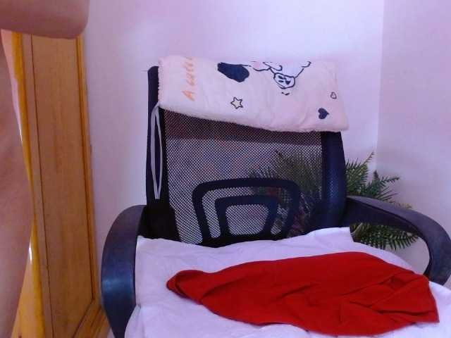 Bora2025 live cam on BongaCams