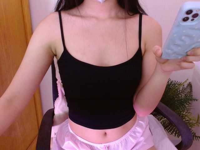 Bora2025 live cam on BongaCams