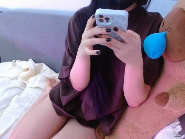 Bora2025 live cam on BongaCams