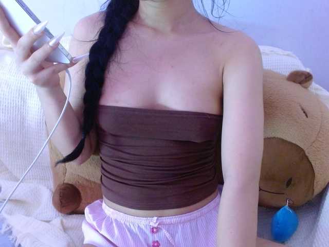 Bora2025 live cam on BongaCams
