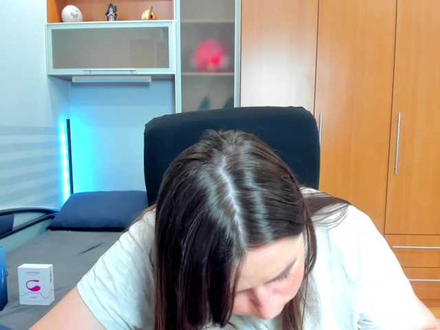 NaomiiWix live cam on BongaCams