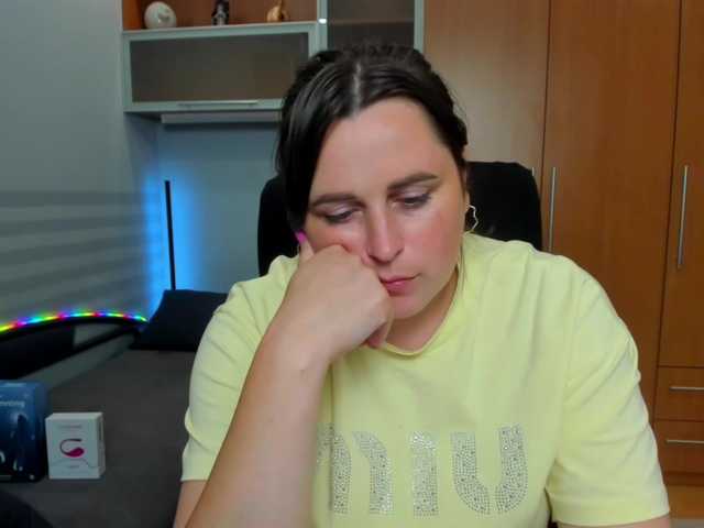 NaomiiWix live cam on BongaCams