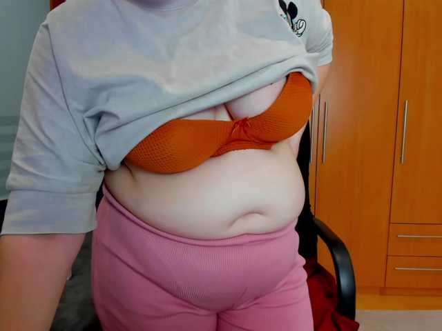 NaomiiWix live cam on BongaCams