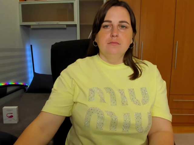 NaomiiWix live cam on BongaCams