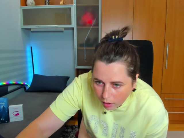 NaomiiWix live webcam show