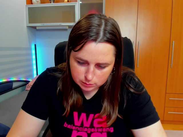 NaomiiWix live cam on BongaCams