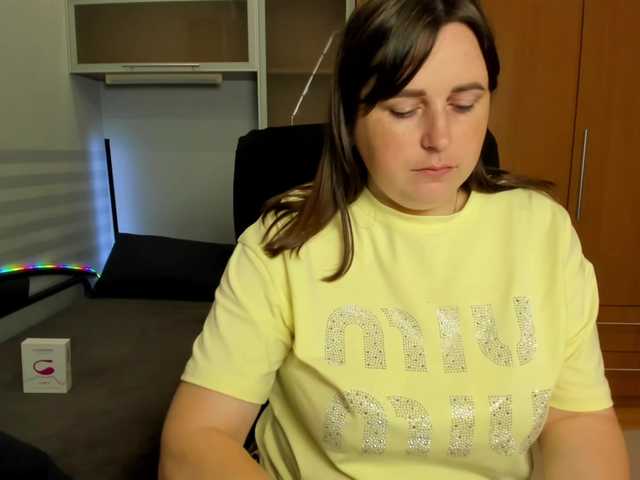 NaomiiWix live cam on BongaCams
