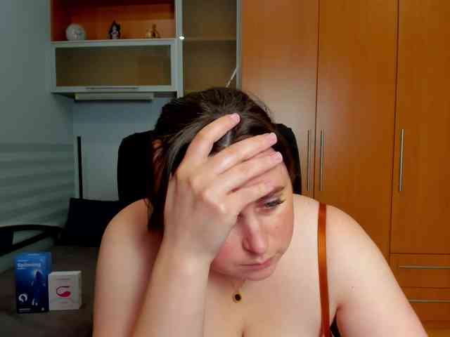 NaomiiWix Live Webcam on BongaCams