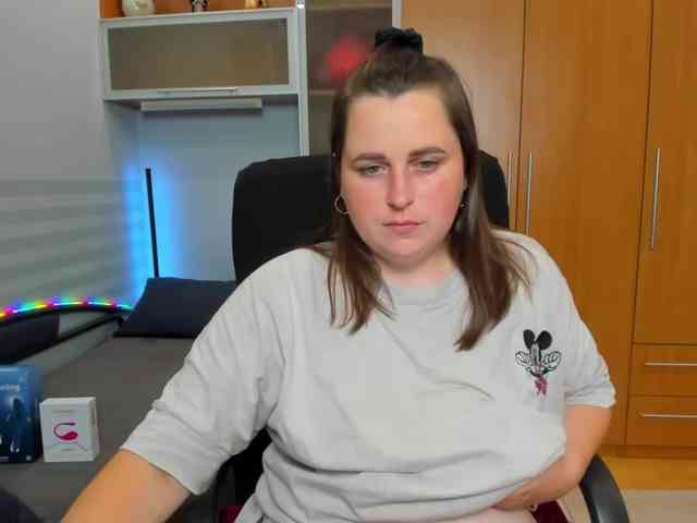 NaomiiWix webcam