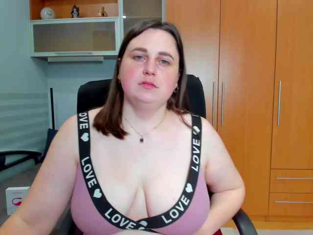 NaomiiWix webcam