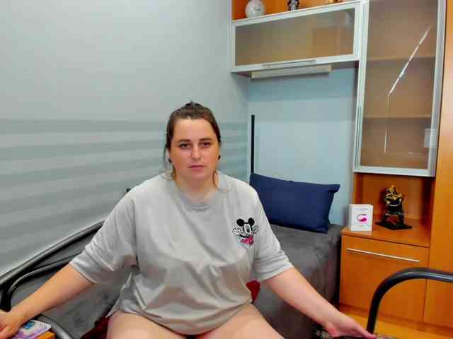 NaomiiWix webcam