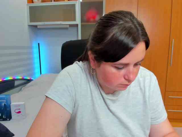 NaomiiWix webcam