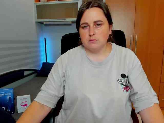 NaomiiWix webcam