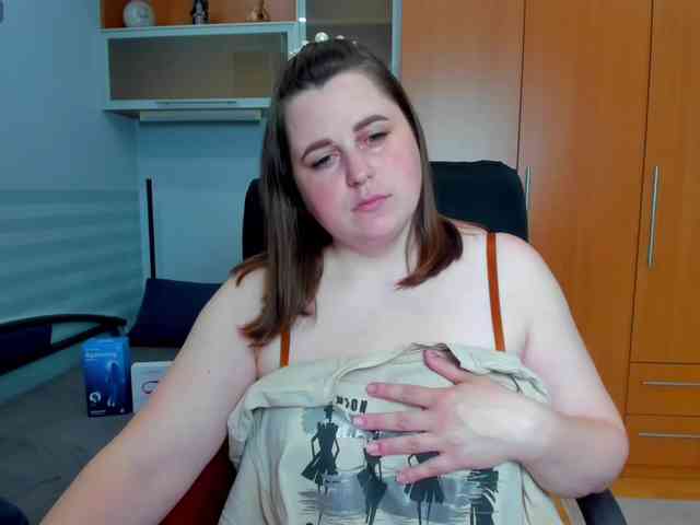 NaomiiWix webcam