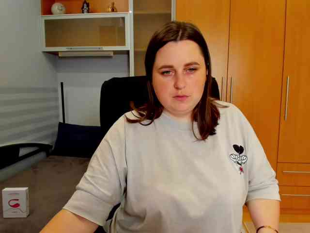 NaomiiWix webcam
