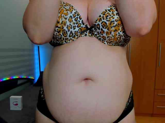 NaomiiWix webcam