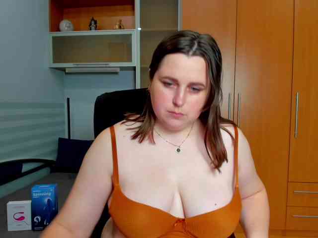 NaomiiWix webcam