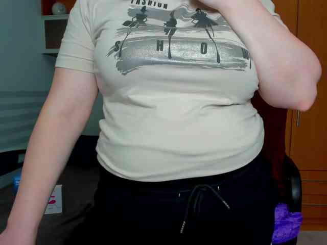 NaomiiWix webcam