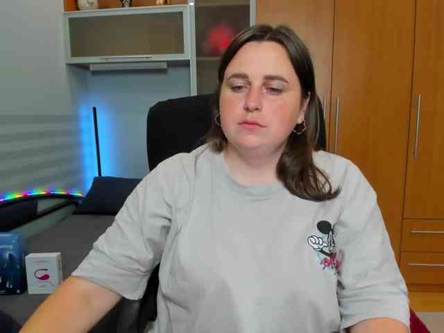NaomiiWix webcam