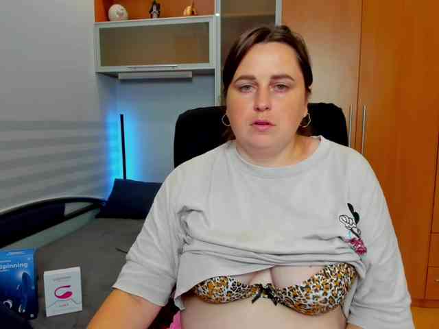NaomiiWix webcam